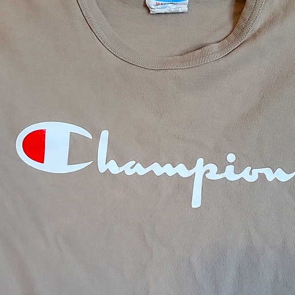 Champion tan ss t-shirt size M discoloration a little on color - Picture 2 of 5